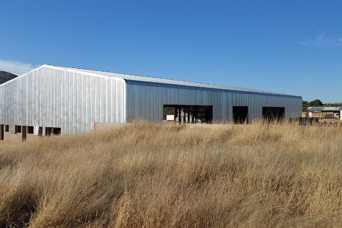 Versatile Property: Industrial, Residential & Office Spaces! - Photo 4