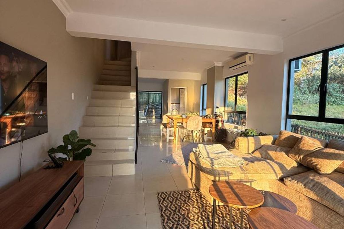 House for Rental in Palm Lakes Estate - Photo 2
