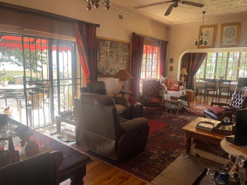 A Warm & Welcoming Kensington Gem — A Home Filled With Heart and Character - Photo 7