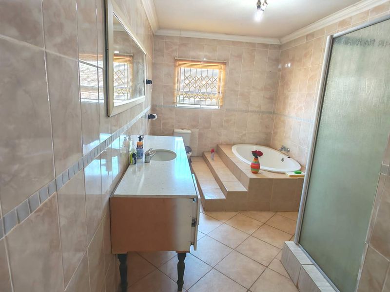 Your dream home awaits! - Photo 9