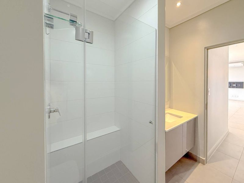 Ascend to Midstream | Penthouse Residence | For Sale & To Let - Photo 9