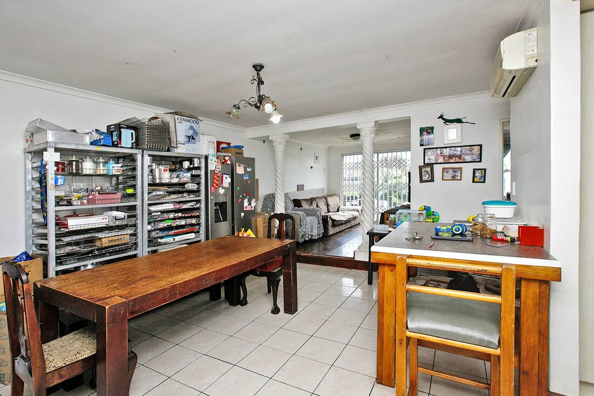 DELIGHTFUL, CHARMING AND RELAXED - Photo 2