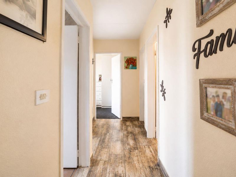 Modern & Spacious 3-Bedroom Family Home to Rent - Photo 4