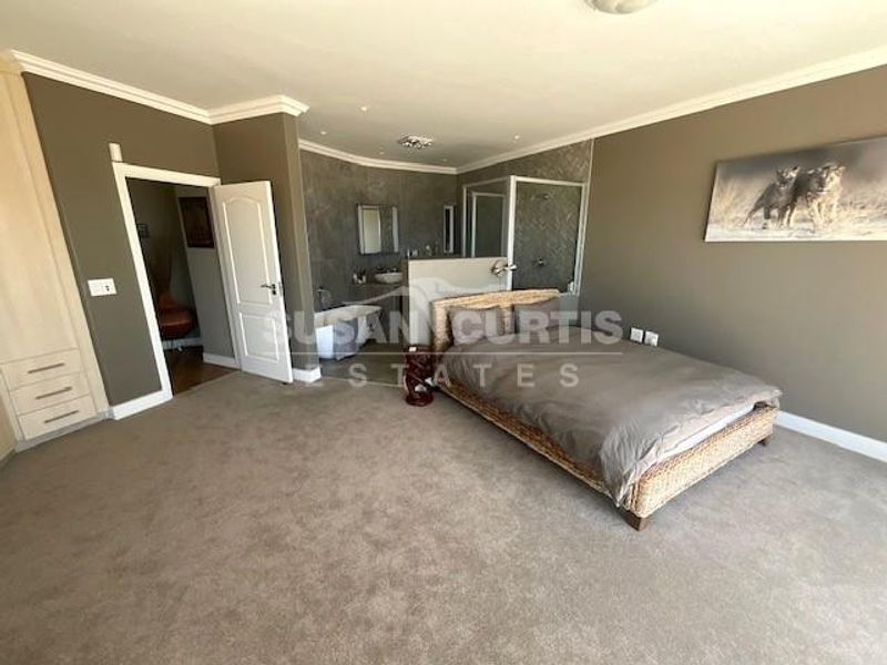 Seafront Penthouse - Photo 10