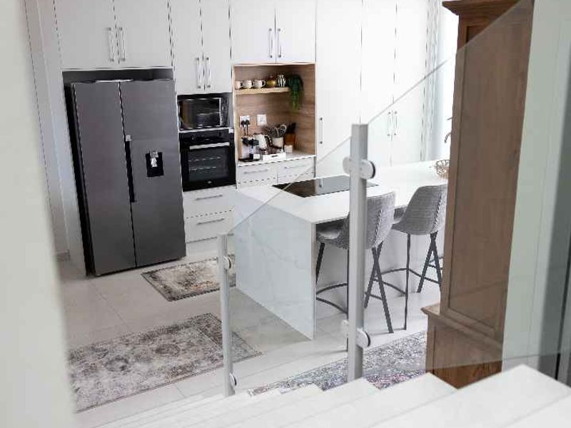 Luxury Beachfront Apartment for sale at Dolphin Beach - Photo 8