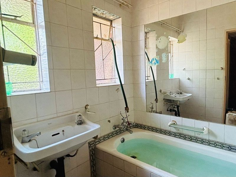 Turning a house in to your dream home - Photo 8