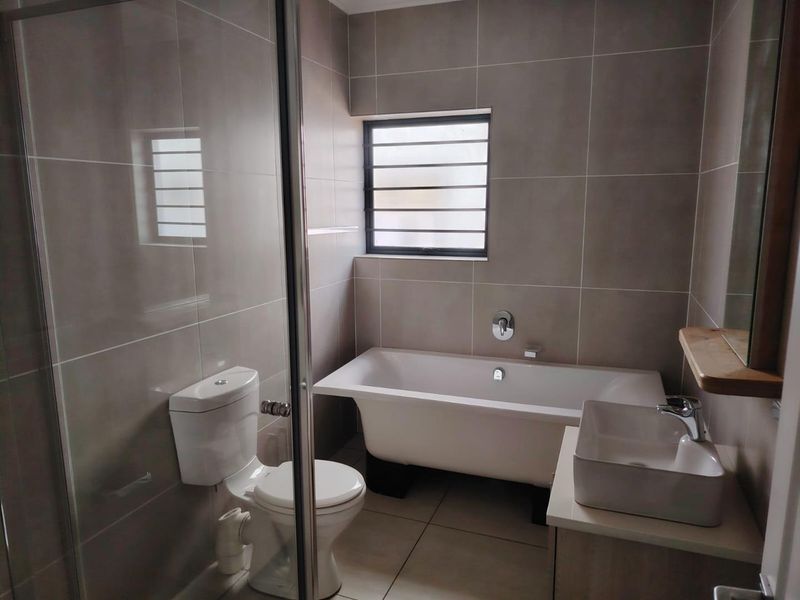 Rare find - Ground floor 3 bedroom apartment with garage in De Velde - Photo 9