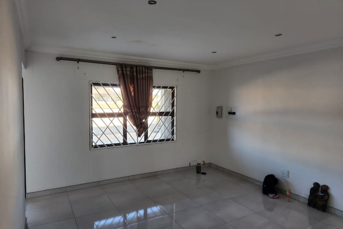 Modern house for sale - Photo 2