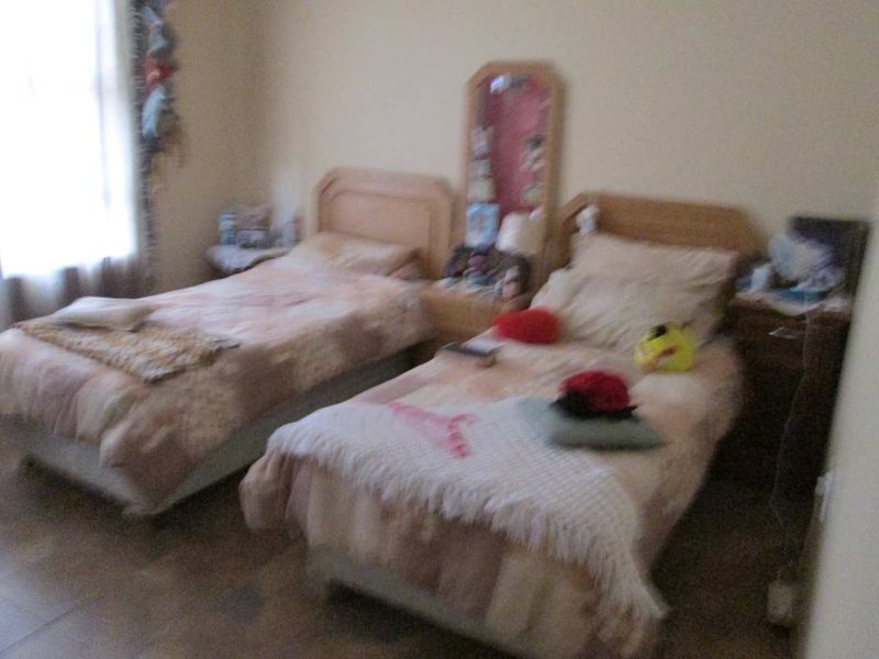 River Plot for the nature lover with 4 Bedroom House & Flatlet - Photo 9