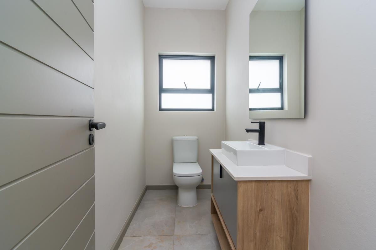 Ideal Family Home In Sought After Estate - Photo 3