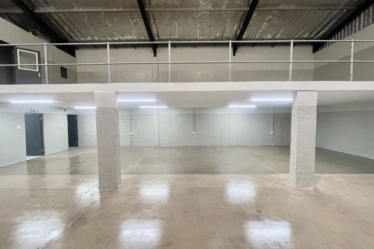 Hendra - 351m2 Warehouse / Light Industrial Unit To Let In Sought-After Business Park - Photo 4