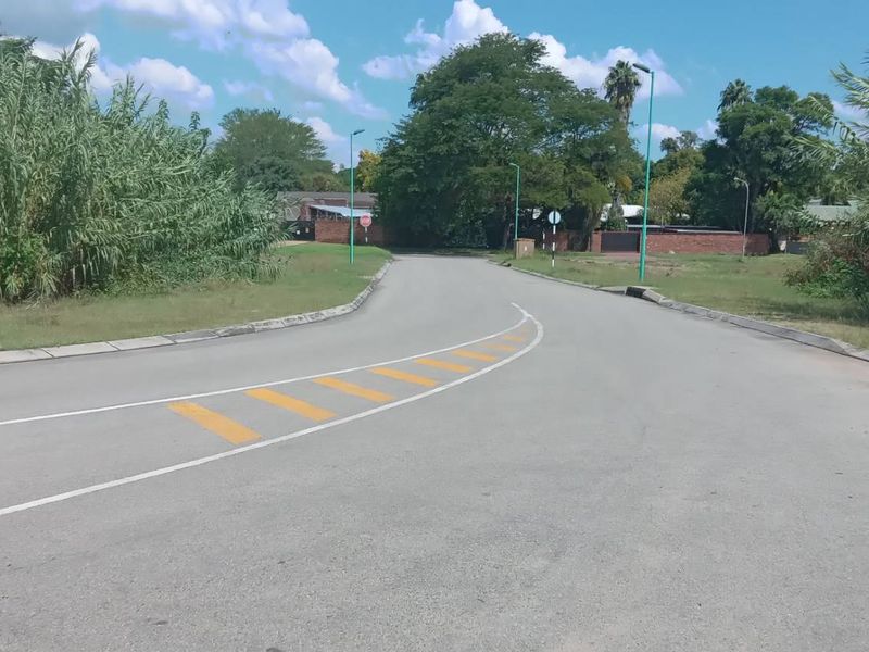 stand for sale. - Photo 9