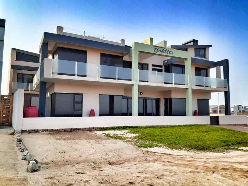 Gorgeous Seafront House for Sale in Henties Bay - South Dune – Namibia - Photo 2