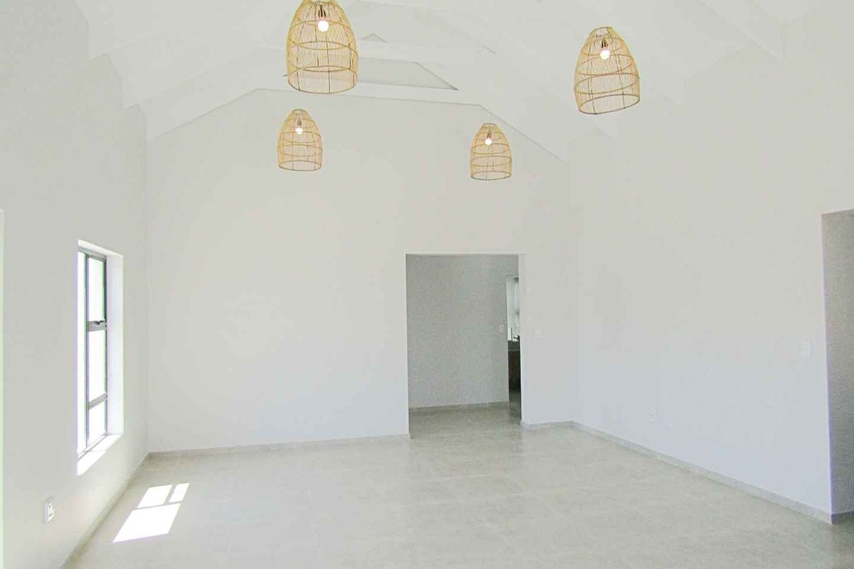 Newly build home designed for modern living - Photo 5