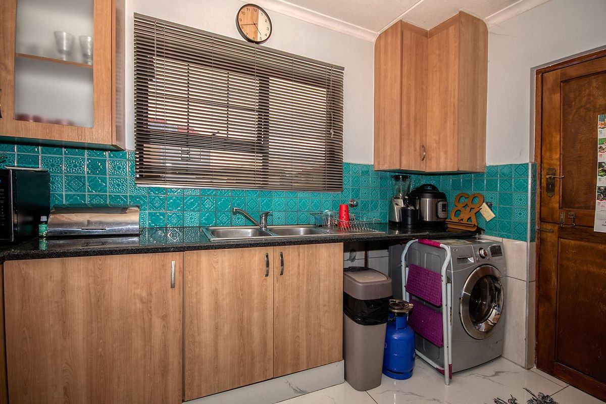 3 Bedroom Meyersig family home! - Photo 3