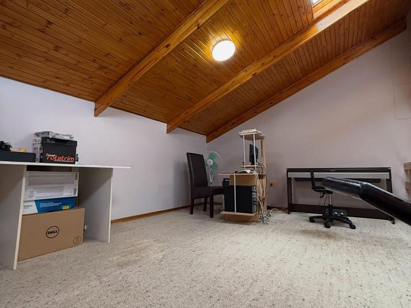 Olympia-For Sale- N$4 400 000 - Photo 5