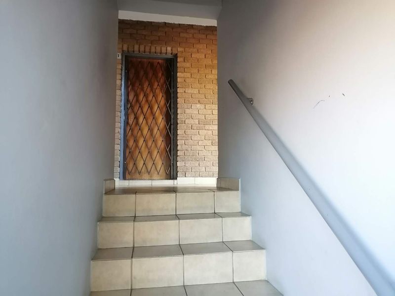 2 Bedroom Apartment for Sale in Vorna Valley - Photo 7