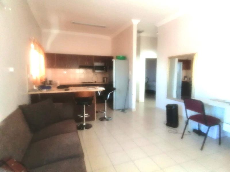 Family Unit - Photo 3