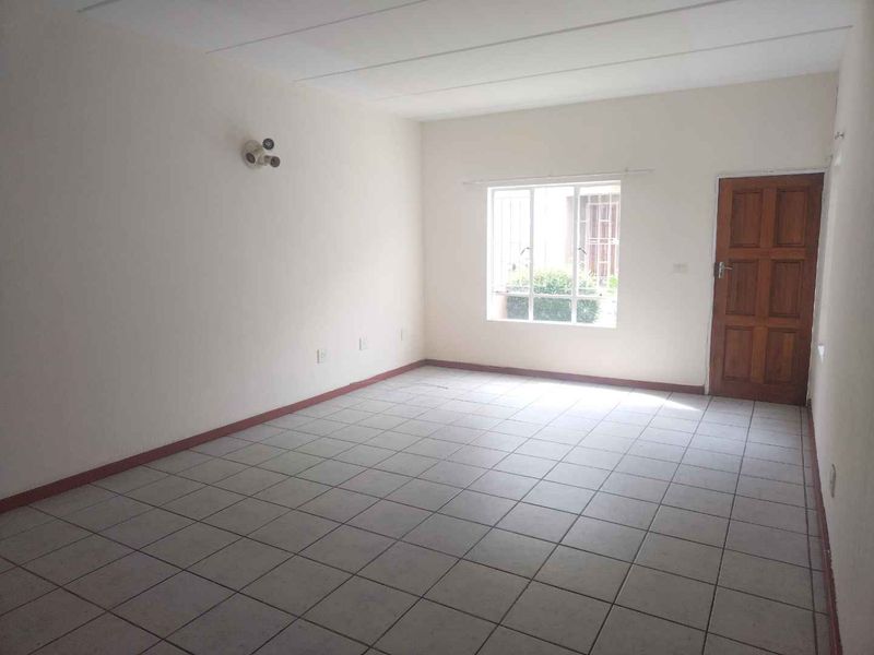 2 Bed , 1 bath ground floor unit for sale - Photo 6