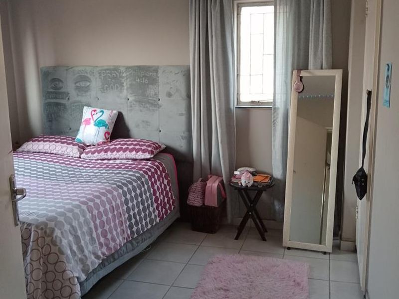 Neat property - Photo 10