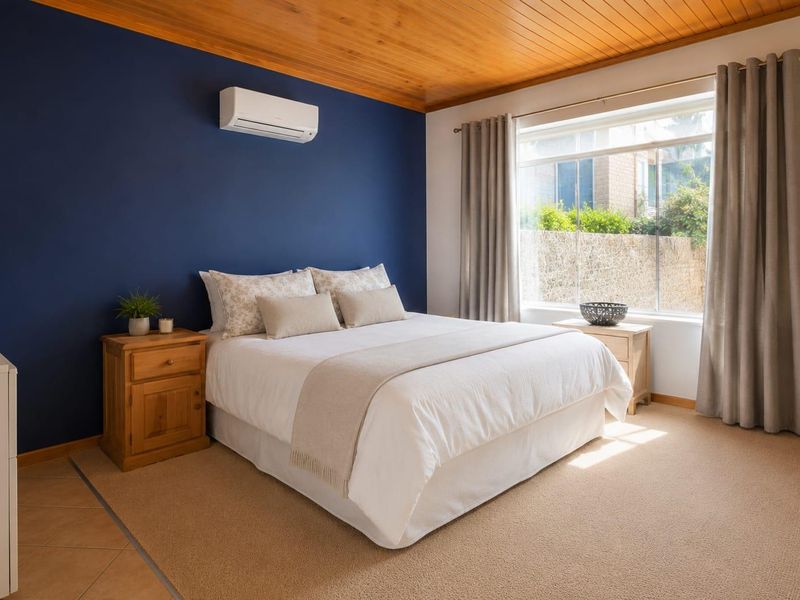 Charming and Well-Maintained 5 Bedroom Family Home with a Tranquil Garden - Photo 10