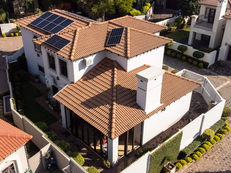 FIVE STAR RATING! - Photo 2