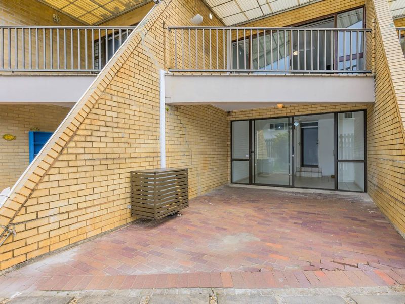 Hendra Estates - Coastal Gem! 3 Bedroom Triplex For Rent In Umhlanga! - Photo 3