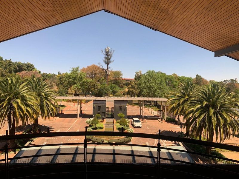 625m2 Woodmead Office To Let - Photo 2