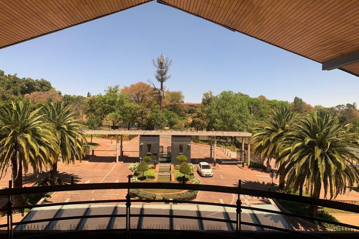 625m2 Woodmead Office To Let - Photo 2