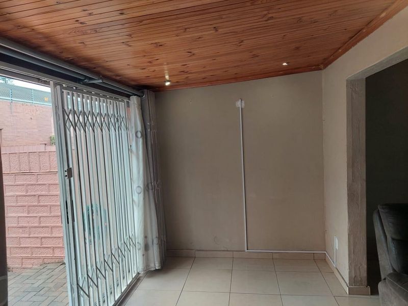 Buyer Friendly ! - Photo 10