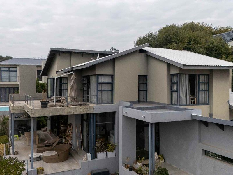 DREAM 4-BEDROOM HOME IN THE PRESTIGIOUS HELDERFONTEIN ESTATE - Photo 2
