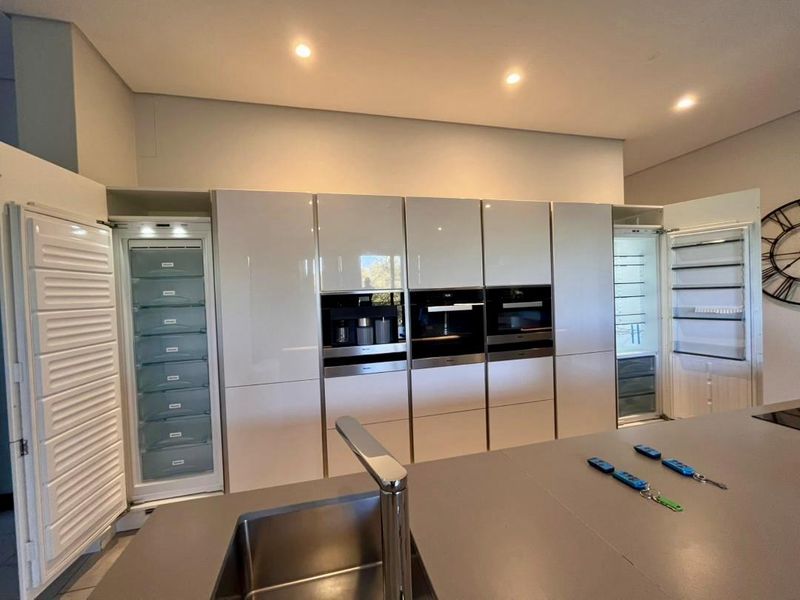 An Exclusive Address for the Discerning Tenant - Photo 10