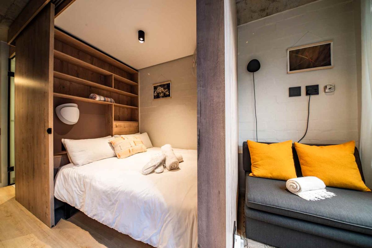 Modern Furnished Micro-Bachelor Apartment with Ocean Views at Three43 on B, Sea Point - Photo 3