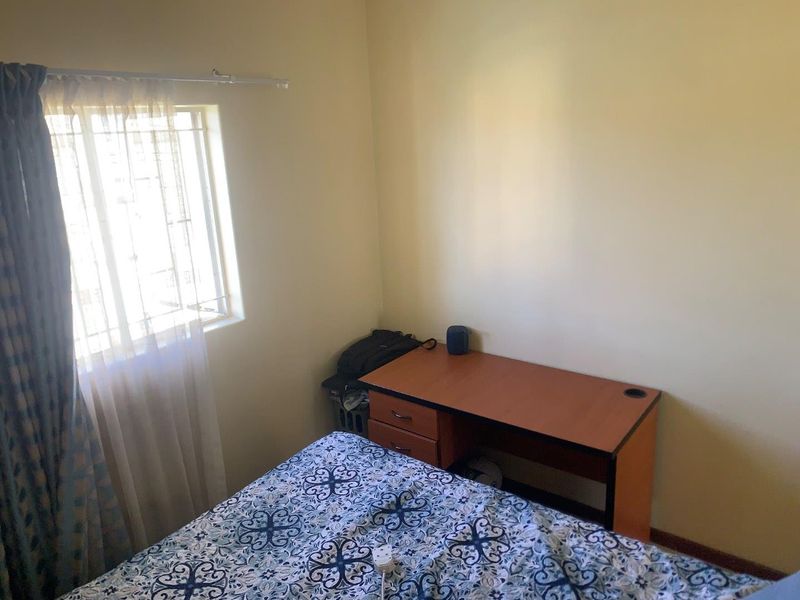 Modern 2 Bedroom Apartment for Sale at Ormonde View Estate, North Village - Photo 9