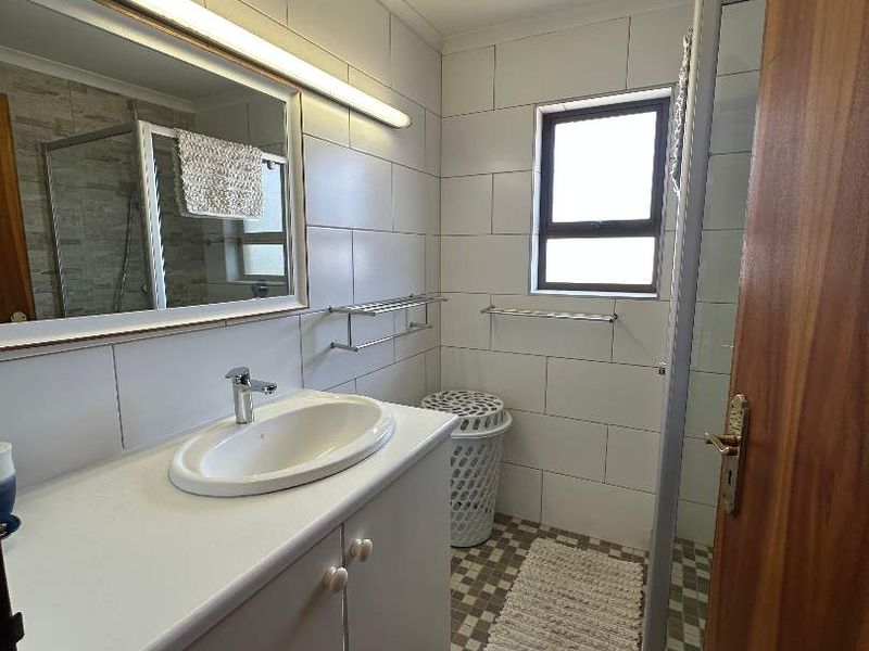 4 Bedroom Townhouse  – Prime CBD Location - Photo 10