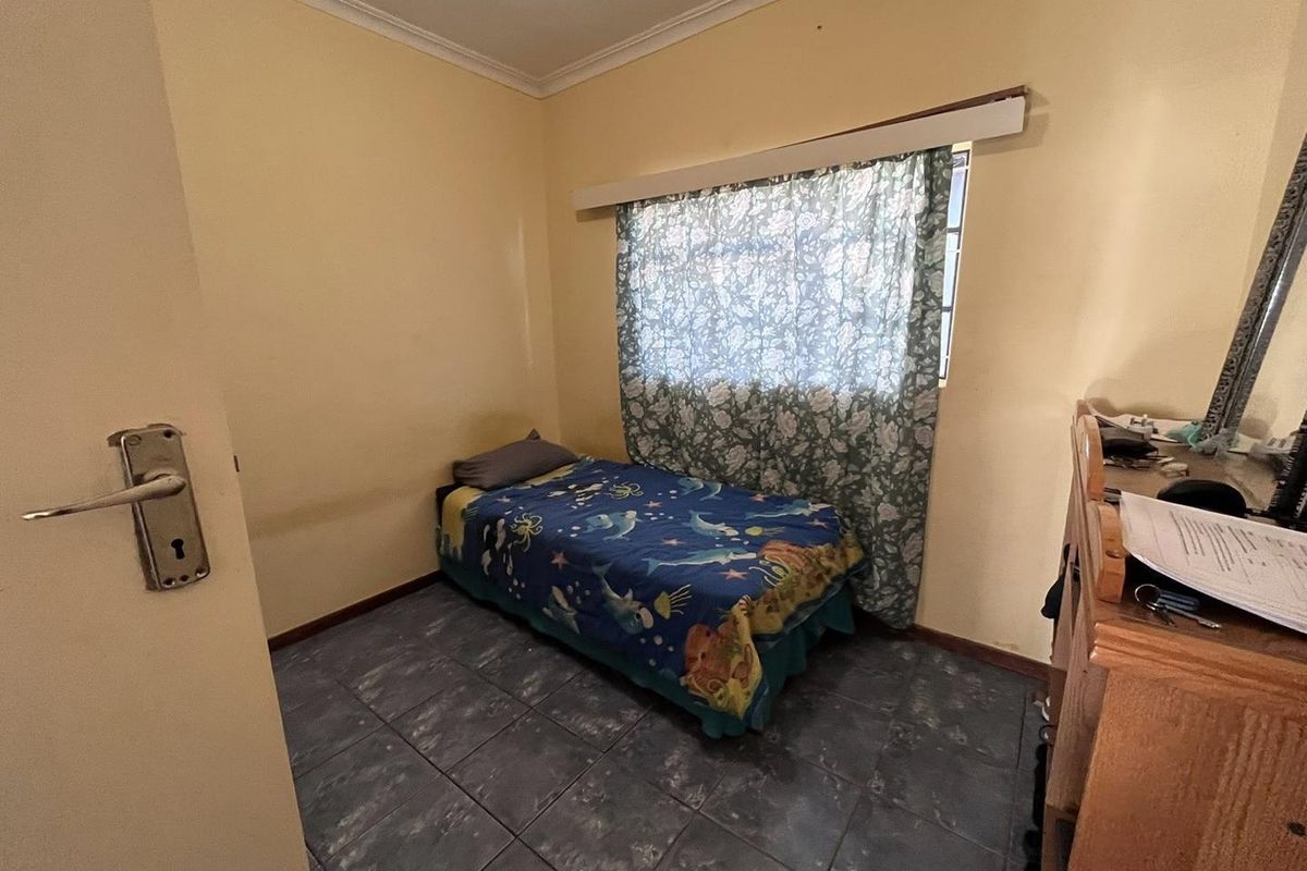 Three bedroom house for sale in Khomasdal - Photo 4