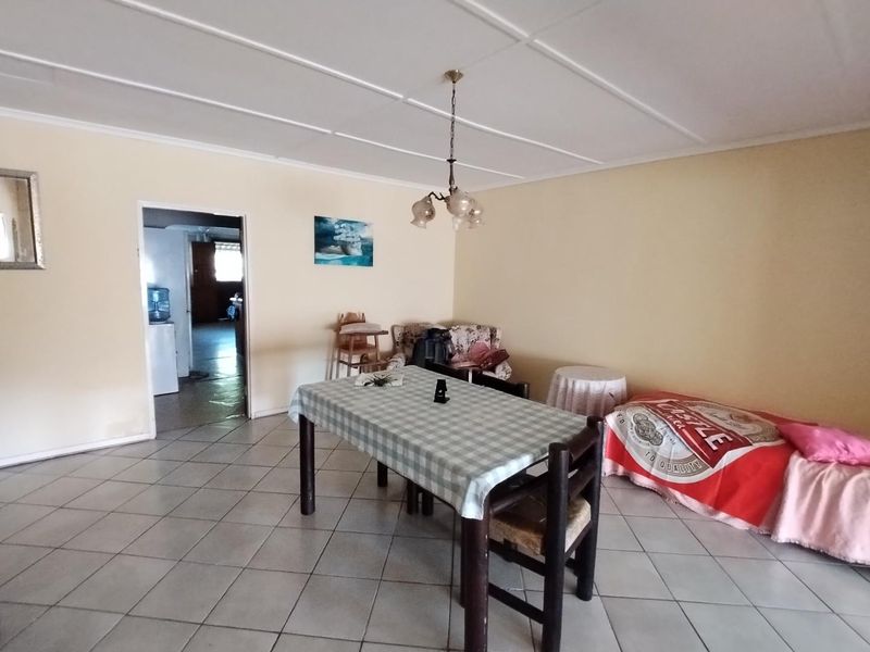 Perfect blend of comfort and potential - Photo 9