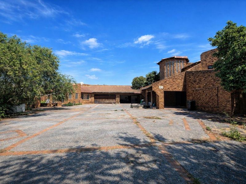 Prime Redevelopment Opportunity in Brentwood, Kempton Park - Photo 2