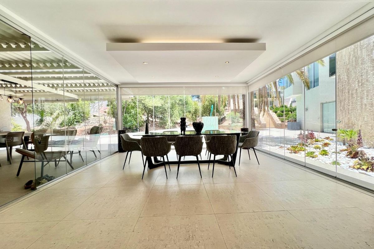 Luxury 4 Bedroom House For Sale in Klein Windhoek - Photo 5