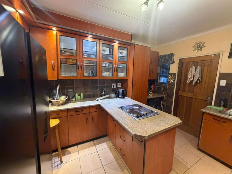 🌟 Step Into Comfort – Beautiful Khomasdal Home For Sale! - Photo 7