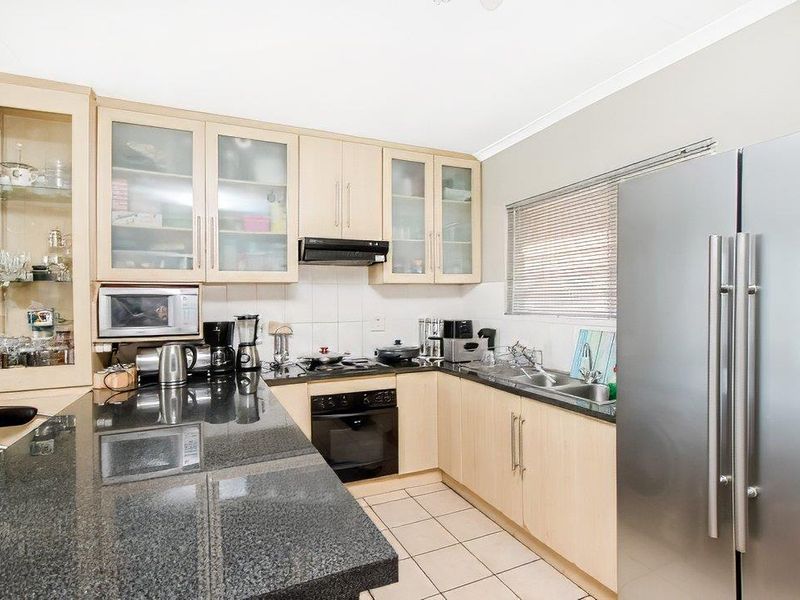 Lovely 3 bedroom 2 bathroom unit for sale in Florida - Photo 2