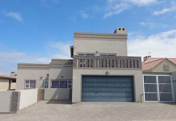 Property #2373257, House For Sale in Sunbay