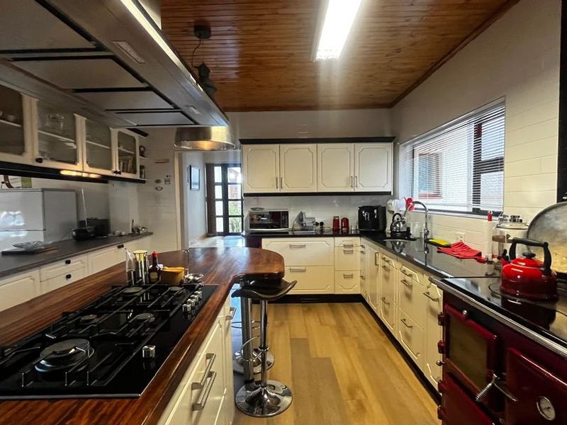 Prime Investment Opportunity | Boutique Hotel / AirBnB Potential - Photo 8