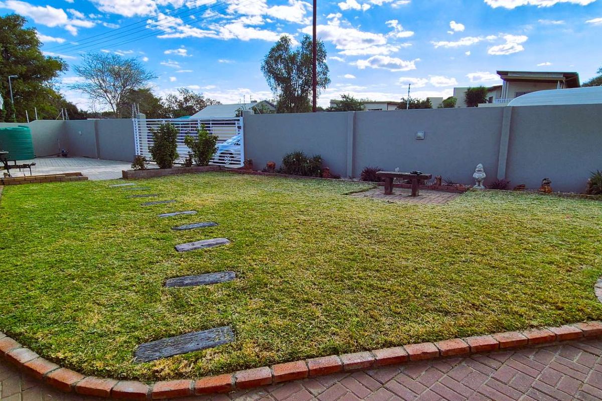 Your Dream Home Awaits – Everything You Need and More! - Photo 4