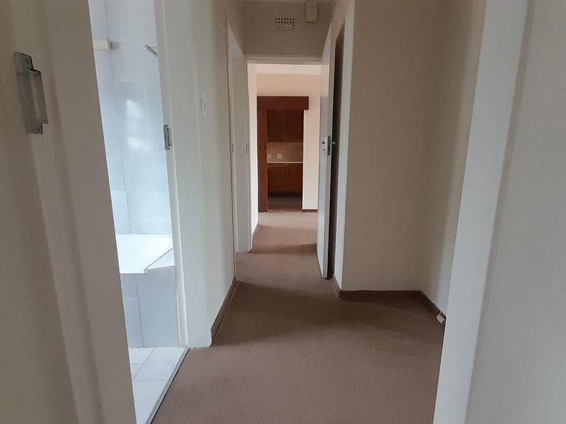 Retirement Home - Photo 6