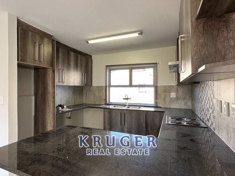 🏡 Modern Double story Townhouse with Rooftop Views in Kramersdorf - Photo 7