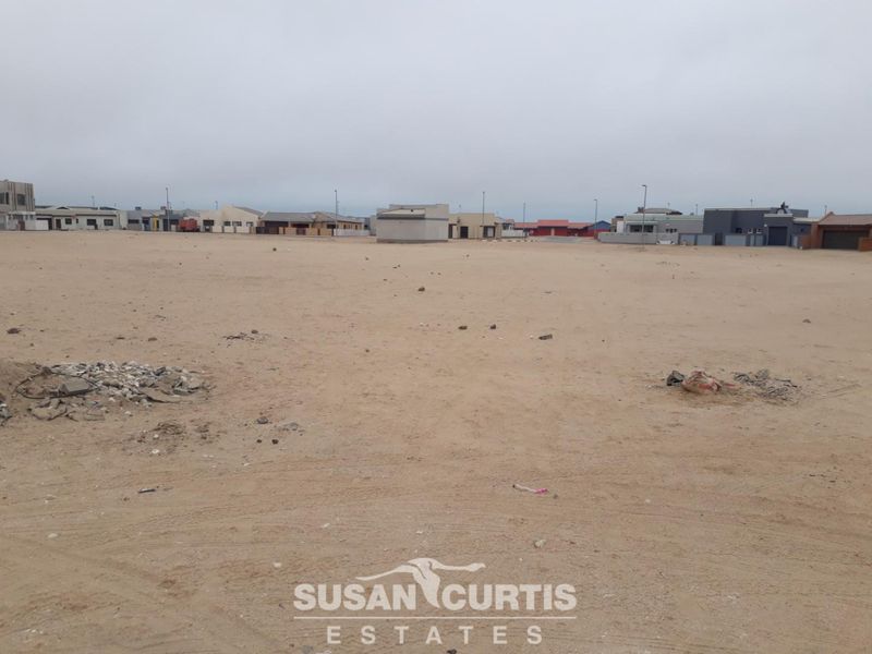 Beautiful vacant land for Block of Flats or Townhouses - Photo 3