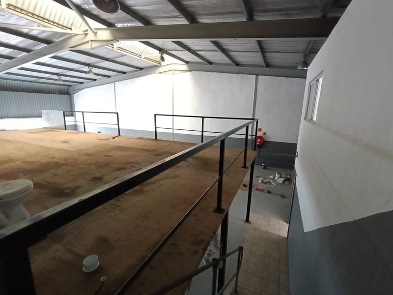 460m2 WAREHOUSE TO LET – WESTMEAD - Photo 4