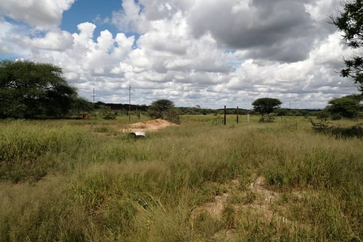 150HA PLOT, OUTJO - FOR SALE - Photo 2