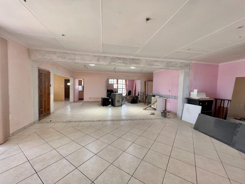 Business property FOR SALE - Photo 6